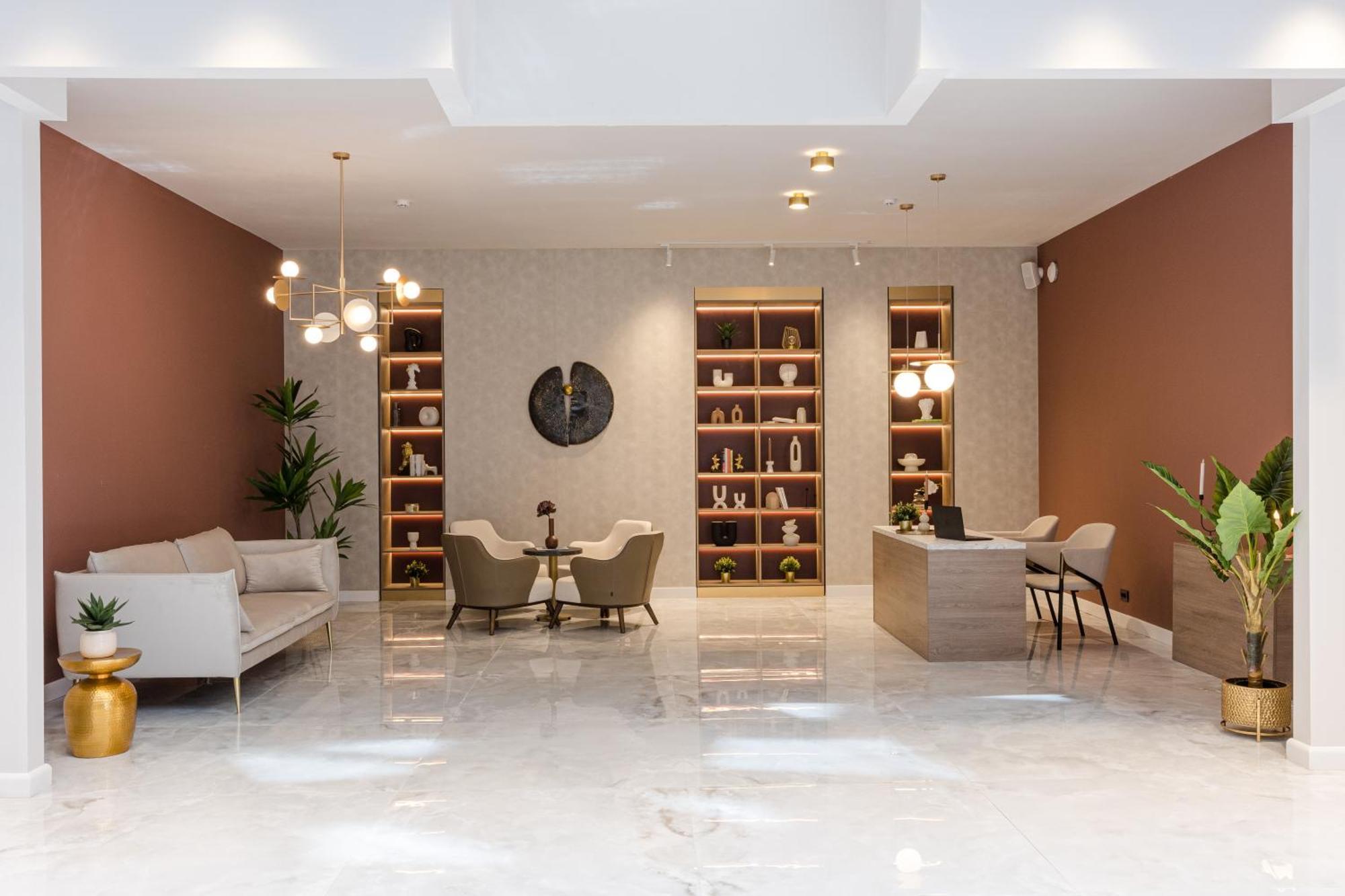Ramada By Wyndham Bucharest Otopeni Airport Exteriör bild